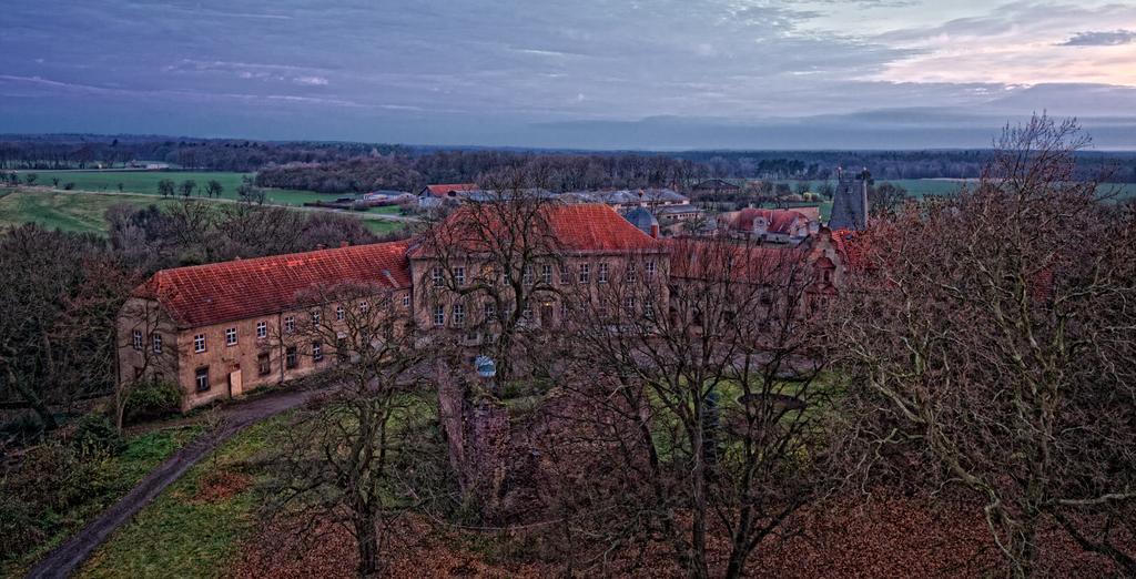 Veltheimsburg Hotell Bebertal Exteriör bild